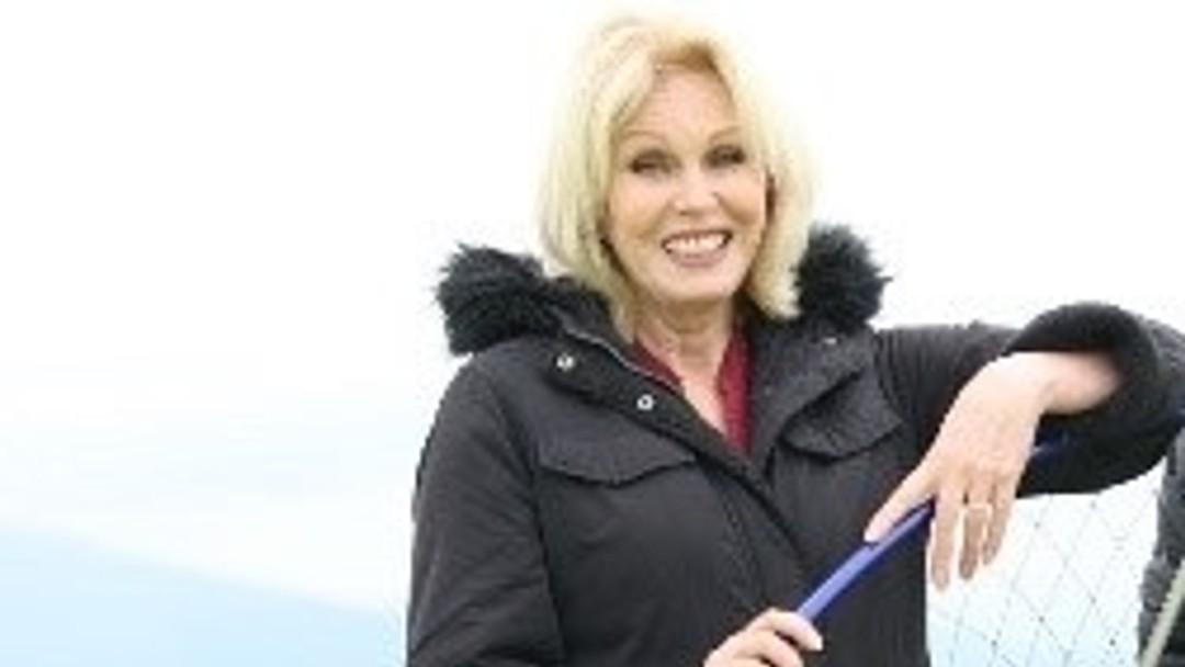Joanna Lumley leads crusade to save Vultures at celebrity city charity event