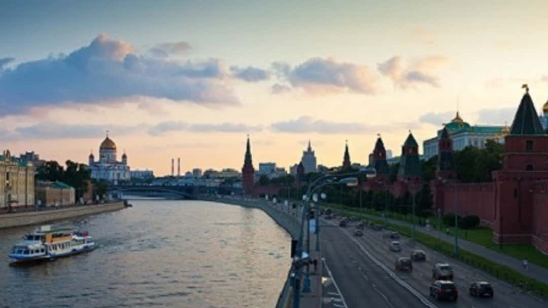 UK regulated firms urged to prioritise sanctions checks amidst escalating measures