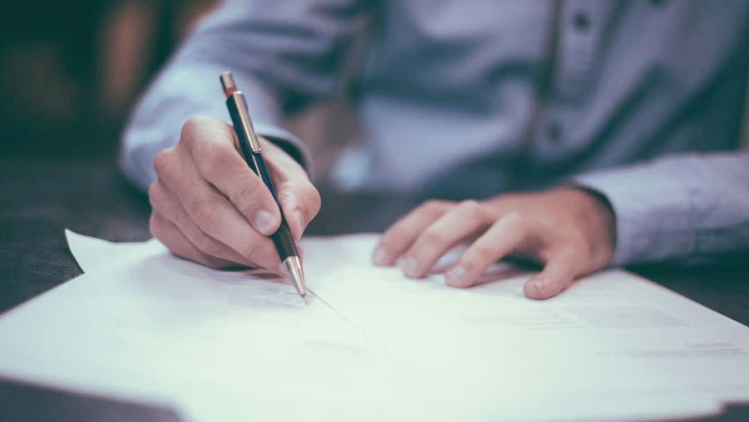 Harper Collins apologises and compensates Emmy Tayler in libel case