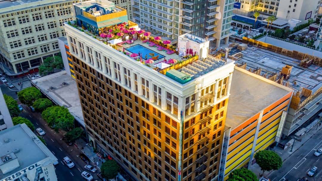 Brown Rudnick Advises Queensgate Investments on $800M Global Refinancing Involving Europe and US 