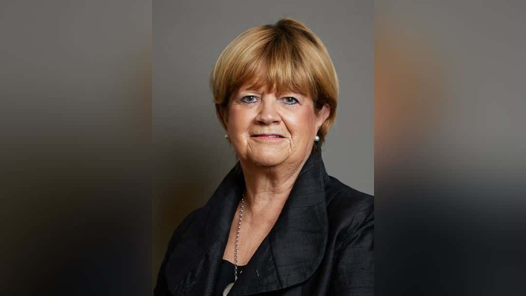 Baroness Hallett honoured at women in law awards  