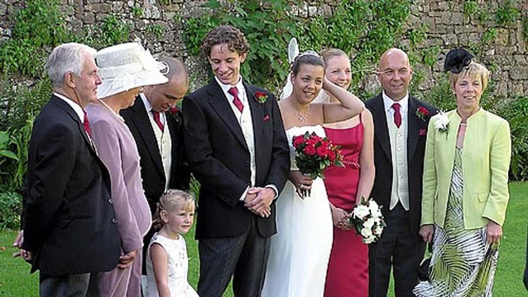 New wedding law boosts UK economy  