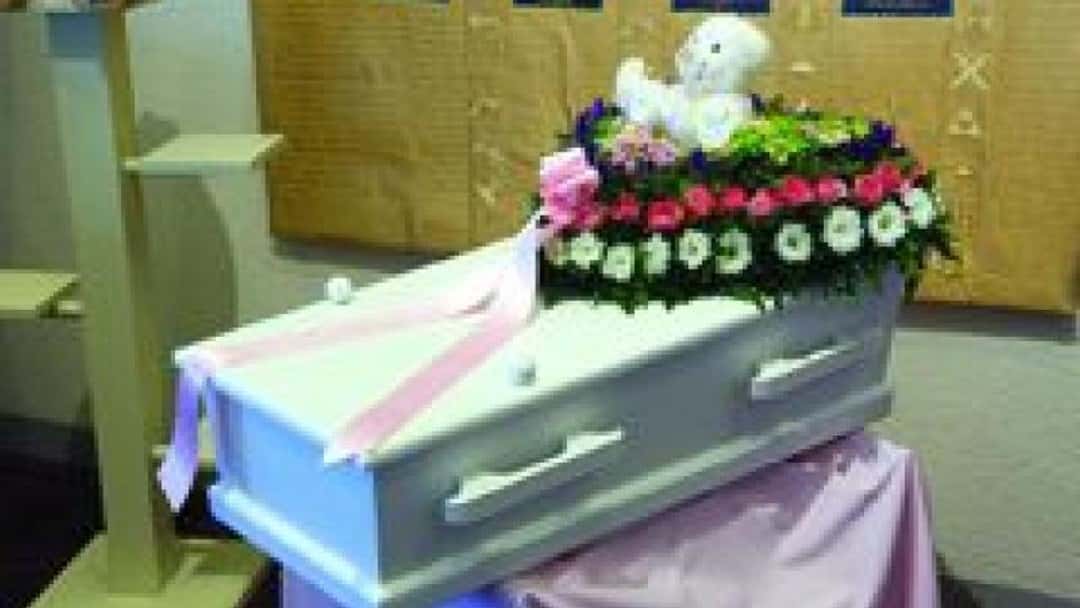 Intensive care doctors call for rapid access to courts to stop children suffering