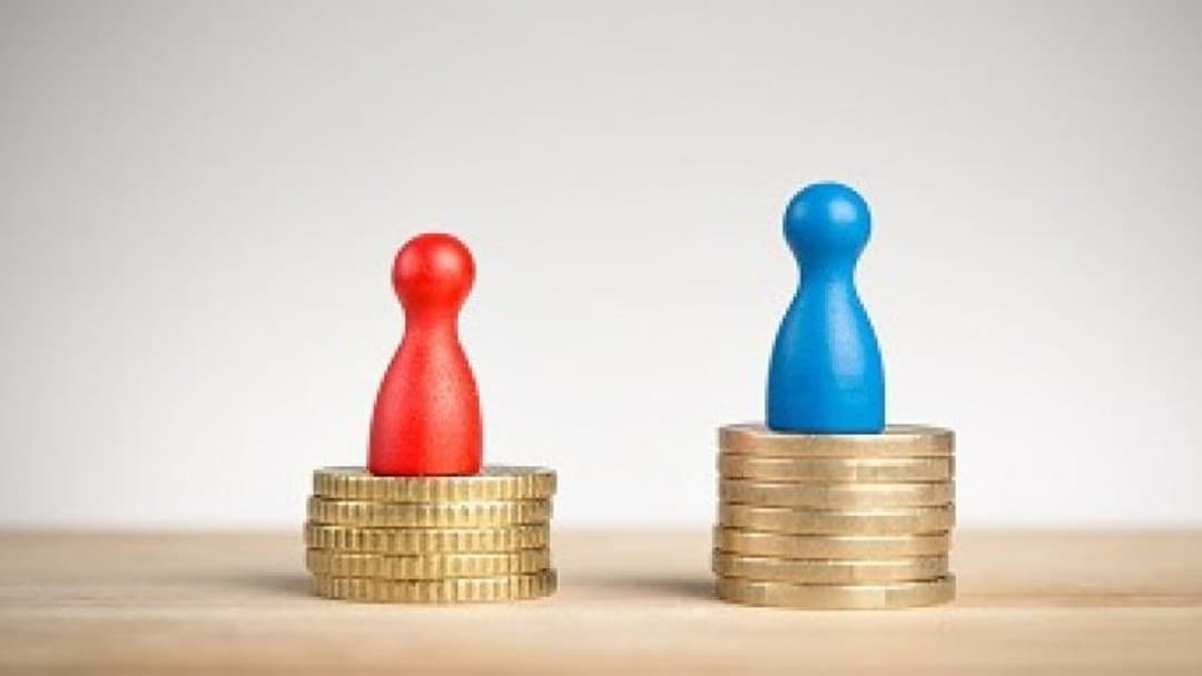 Male solicitors still better paid than female colleagues