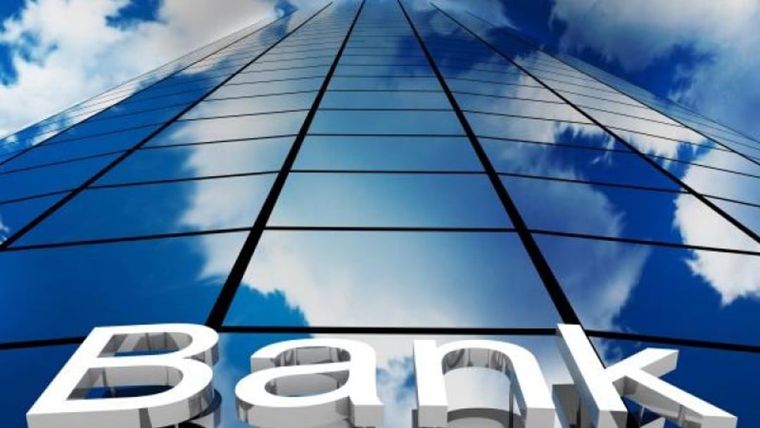 Chancellor unites banks on economic plan