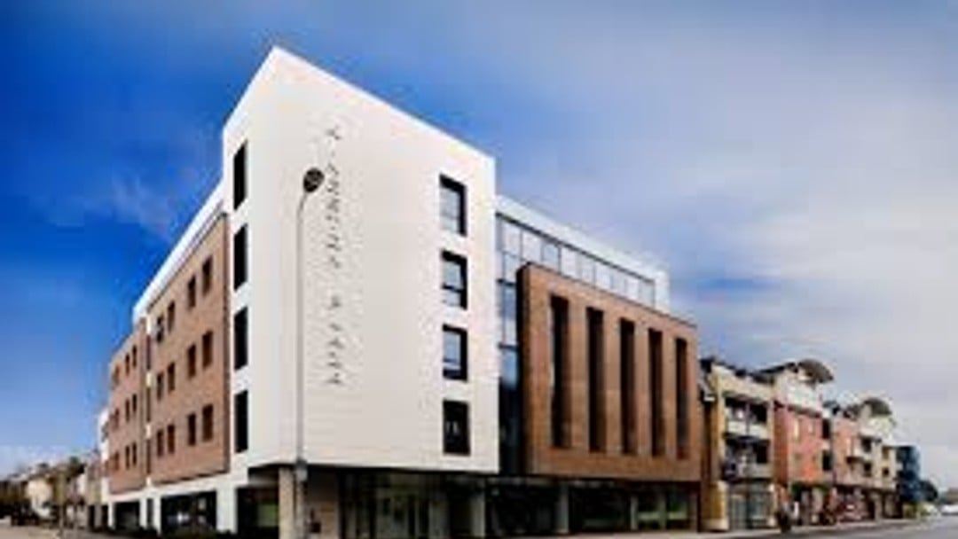 Birketts advises on Kingston Plaza sale