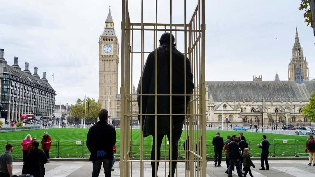 Activists highlight protest crackdown in London