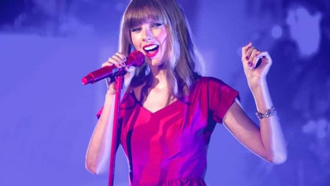 Taylor Swift trademarks voice and image for protection