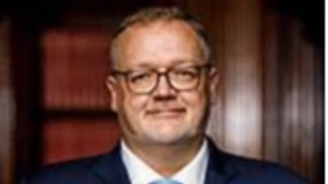 Brett Dixon takes office as president