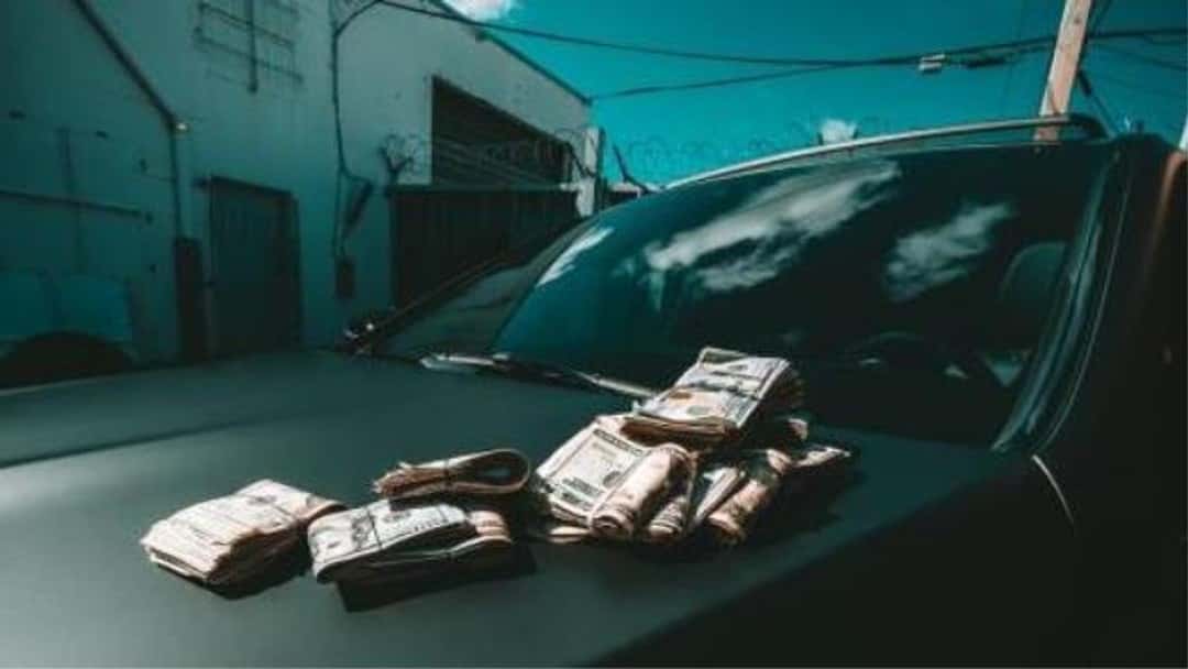 Cash payment solicitor lawfully dismissed