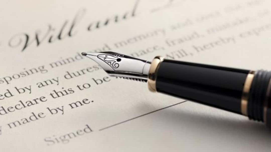 Solicitors remain first choice for wills