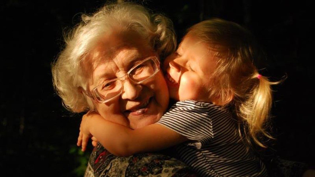 The right of grandchildren to see their grandparents in the UK 