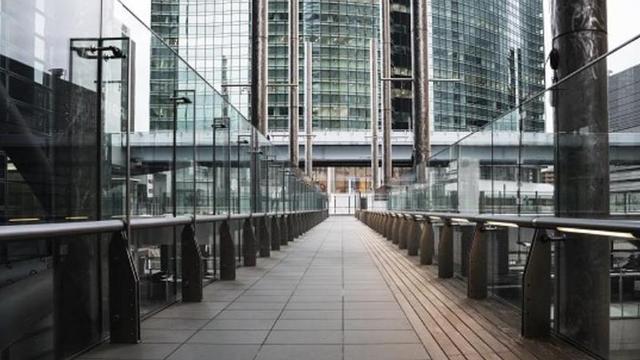City of London planning to fast-track applications to convert unused older offices for new purposes such as hotels.